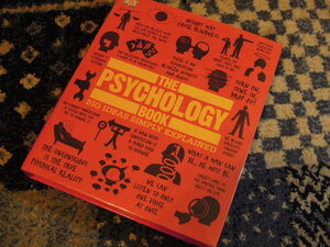 同梱不可 英語 洋書 心理学 THE PSYCHOLOGY BOOK - BIG IDEAS SIMPLY EXPLAINED イラスト 写真 年表付き