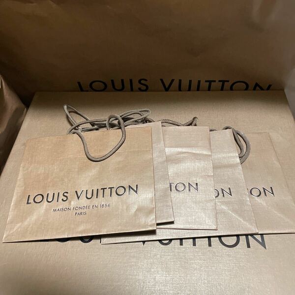 LOUIS VUITTON ルイヴィトン 紙袋 5枚 セット です！