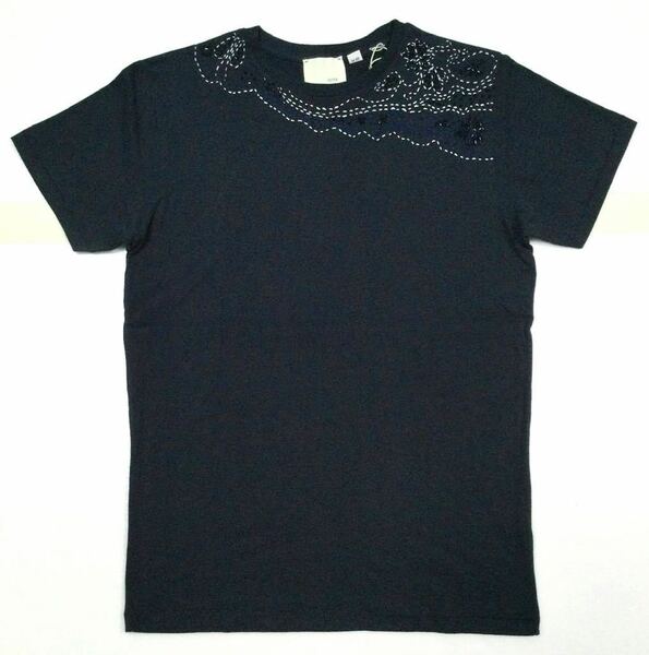 8.5@ 新品「GUYA」“GIA. BEAR” 花×ペイズリーモチーフ ビーズ×ステッチワーク Tシャツ Black SIZE:S イタリア製