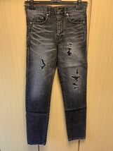 国内正規 17AW Saint Laurent Paris サンローランパリ D16 Hedi Slimane エディ スリマン ダメージ リペア 加工 デニム 黒 26 500473 YA805_画像1