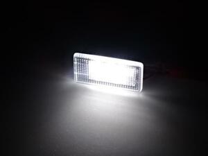 ボルボ キャンセラー 内蔵 LED 　カーテシランプ（ドアランプ）　交換式　V40(2013-2014ｙ）