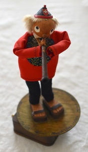 リュージュ社（スイス）木製人形付きオルゴール ※