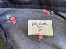 ホリスター　Gilly Hicks sleep 長袖シャツ黒プリントS中古　送料込価格_画像5