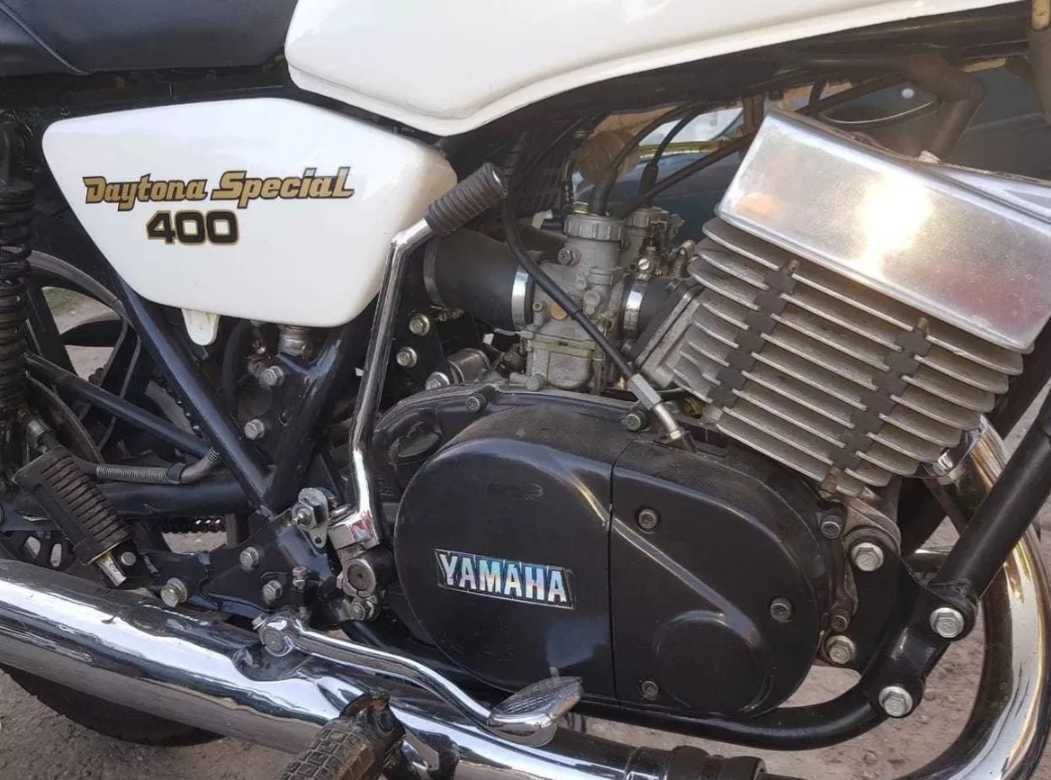 ポイント2倍 ヤマハ YAMAHA RD 400 250 純正 カウル デイトナ