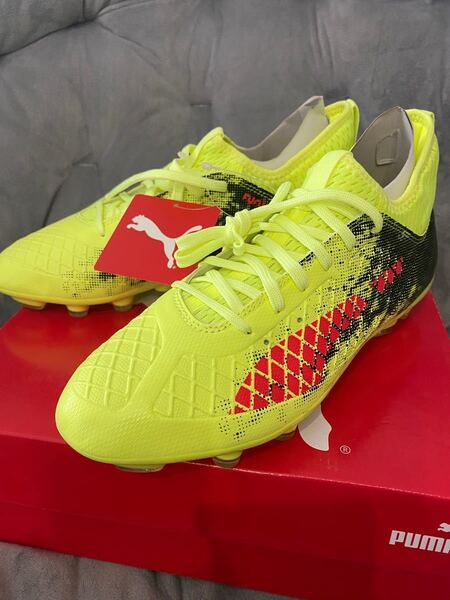 新品未使用品 puma プーマ サッカー スパイク 26.0cm イエロー