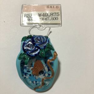 Art hand Auction ハンドメイド☆アンティーク 花柄ネックレストップ 水色系, レディースアクセサリー, ネックレス, ペンダント, その他