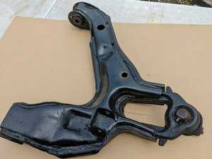  Suburban 98-99 lower arm front right 4WD