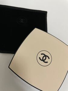 CHANELレベージュパレットルガールウォーム