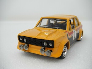 ■ LUSO-TOYS　ルッソートイズ『1/43 FIAT 131 ABARTH フィアット131アバルト ダイキャストレーシングミニカー』ポルトガル製