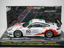■ PMA MINICHAMPSミニチャンプス『1/43 T2M モータースポーツ Porsche GT3 RS 1000km Spa 2004 #90 ポルシェ ミニカー』_画像1