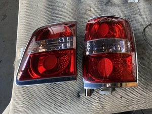  Toyota Crown Athlete Estate JZS175W tail lamp right only 3522