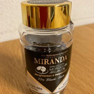 ヘアオイルミランダ ヘアマルチビタミン 30粒ボトル ブラック