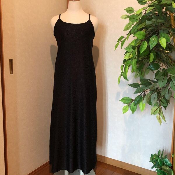 キャミワンピース 黒 M 新品
