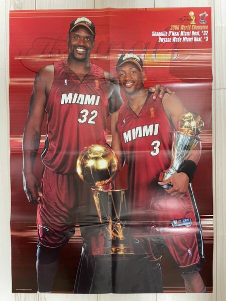 NBAポスター ドウェイン・ウェイド＆シャキール・オニール　HOOP 2006年9月号別冊付録 B2サイズ(約50cm×約70cm) ※反対面はウェイド(USA)
