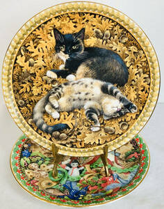1990年　　エインズレイアイボリーデザーイン月毎の仔猫シリーズ１１月ガブリエル、１２月チェスタートンパターンの飾り皿