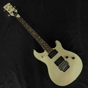 ヤマハ エレキギター SFX - 3 純正ソフトケース付き ホワイトカラー YAMAHA QC071-15