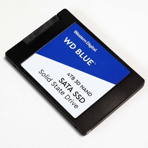 【送料無料】WD 4TB SSD WDS400T2B0A 使用時間短 2.5インチ