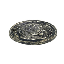 レプリカ マクセンティウス 神殿 古代ローマ 銀貨 硬貨 コイン アンティーク キーホルダーペンダントお守りなどに RM28_画像2