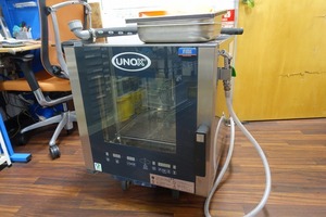 FMI　単相200V　電気式　スチームコンベクションオーブン　UNOX　XV-205　業務用　５段　オーブン　スチコン　厨房　エフエムアイ