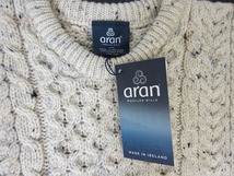 新品 未使用品 ニット セーター Lサイズ aran WOOLLEN MILLS メリノウール100％ アイルランド製 ベージュ×グレー　管理番号1170_画像9