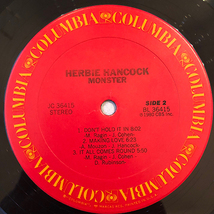 ■1980年 US盤 オリジナル HERBIE HANCOCK / MONSTER 12”LP PC 36415 COLUMBIA_画像4