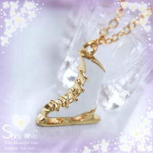 N6985/ skates necklace figure skating shoes pendant gold chain enamel white white 3D solid . miniature 