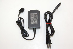 ◆10個入荷◆ 富士通/ACアダプター ◆SA115B-05U/5V 2A◆ 富士通AC5V48Y