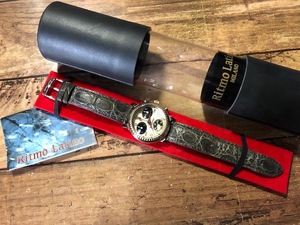 良品 レア 付属品付 RITMO LATINO リトモラティーノ MADE ITALY クロノグラフ デイト 純正革ベルト グレー クオーツ メンズ 腕時計