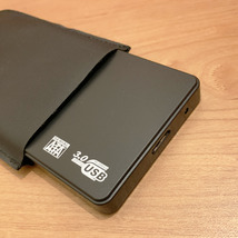 【USB 3.0 接続】 化粧箱入り 2.5インチ HDD/SSD ケース USB 3.0 接続 SATA ハードディスクケース 4TBまで 工具不要 【黒】_画像8