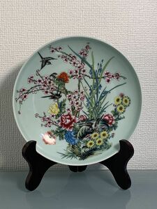 【聚寶堂】大清雍正年制 粉彩花鳥飾皿 高さ4cm 直径19.5cm C-3