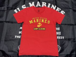 中古美品　made in USA USMC MARINES CAMP LEJEUNE コットンTシャツ　MV sport製 レッド Mサイズ