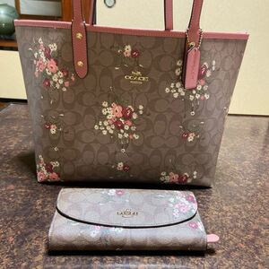 3点セット!COACH リバーシブル トートバッグ ブラウンシグネチャー&ピンク 花柄