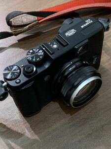 【美品】FUJIFILM X10 / SUPER EBC F7.1-28.4mm F2.0-2.8 富士フィルム コンパクトデジタルカメラ ズームレンズ