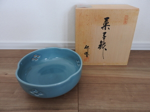 ** чайная посуда / три .. бамбук . произведение синий .... гравюра кондитерские изделия горшок вместе коробка **