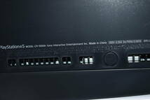 25Ldd 【中古品】 SONY PlayStation5 CFI-1000A ディスクドライブ搭載モデル PS5 ソニー プレステ プレイステーション５ 本体 コントローラ_画像6