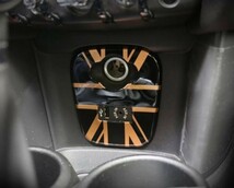 MINI Cooper F55/F56 シガーライター シガーソケットパネルカバー 高質感ABS製★ユニオンジャック(黒+金)_画像2
