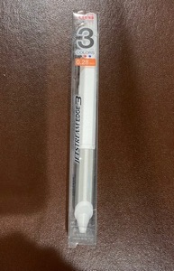 【新品】◇送料無料◇三菱鉛筆 油性３色ボールペン ジェットストリームエッジ３ 0.28mm SXE3-2503-28 ホワイトレッド