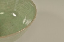 【道XA695】韓国人間文化財　柳海剛作　三島　青磁　暦手茶碗　共箱　高麗茶碗写し　茶道具_画像5