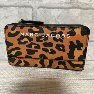 MARC JACOBS 二つ折り財布