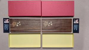 日本製　岩手　夢工房　伝統工芸　加飾法木象嵌　天然木（ウレタン樹脂塗装）トレイ（18×8×1㎝）桜・紅葉の象嵌 箱入り 2個セット