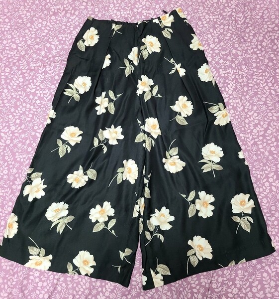 allamanda アラマンダ★花柄ガウチョパンツ Mサイズ