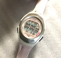 CASIO PHYS ランナー 時計 STW-300 デジタル ウォッチ 60 LAP ピンク ジョギング OUTDOOR ウォーキング 好きに も STW300 ロングセラー_画像1