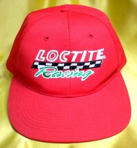 売切 レア物 LOCTITE RACING CAP ロックタイトレーシング キャップ 未使用保管品 1/2、寸法：W200×D270×H120mm_画像2