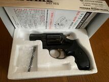 タナカ S&W M37 2インチ J-POLICE スチールジュピターフィニッシュ モデルガン バージョン2 警察仕様リボルバー 警視庁 未発火_画像2