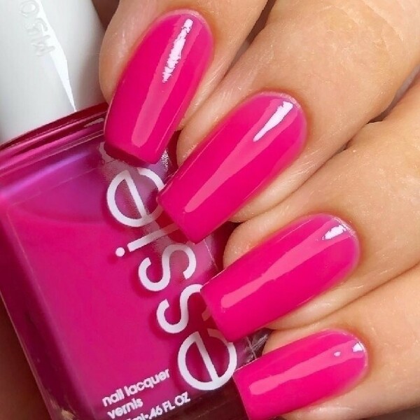 essie 647 Secret Story