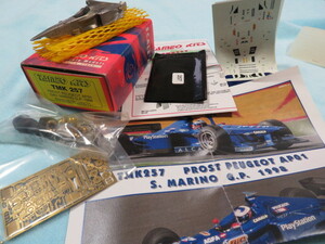 ホワイトメタルキット Tameo Kits TMK257 Prost Peugeot AP01 San Marino G.P. 1998 1/43