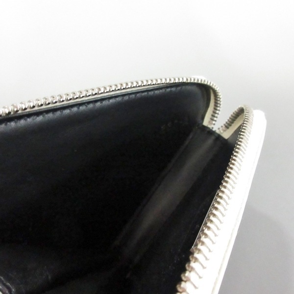 プラダ PRADA 1NR005 - レザー 白 ミニポーチ 美品 ポーチ プラダ PRADA 1NR005 - レザー 白 ミニポーチ 美品 ポーチ