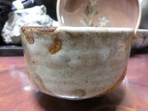 美濃茶碗か志野焼の抹茶茶碗と思いますが、実際作者も窯も不明、年代不明、 共箱無しですから、入門用で安くします。_画像7