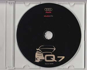 ∨ アウディＱ７の発表時（2005年８月）に報道関係者に配布された高精彩写真やメカニズム図解など49点入りのＣＤロム