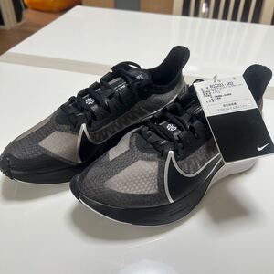 NIKE ナイキ スニーカー ウィメンズ ズーム グラビティ 23.5cm 新品